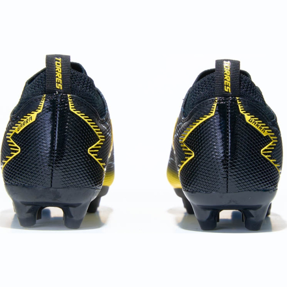 Бутсы футбольные детcкие TORRES GARRA, TS35824180-32, р.32, с носком, черный