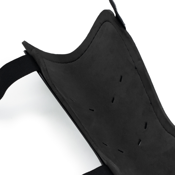 Щитки футбольные TORRES Training FS2306L, размер L