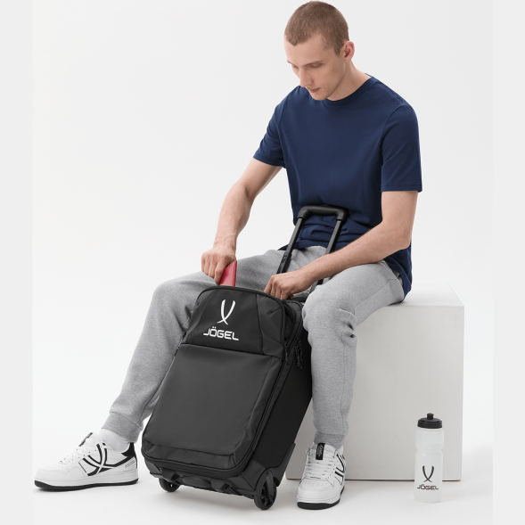Чемодан JÖGEL PREMIER Team Trolley S, черный